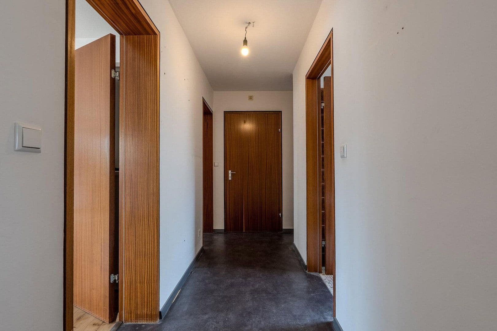 Prenájom bytu 2-izbový 65 m², Grüner Weg 33, Reutlingen, Bádensko-Wurttembersko Prenájom bytu 2-izbový 65 m², Grüner Weg 33, Reutlingen, Bádensko-Wurttembersko
