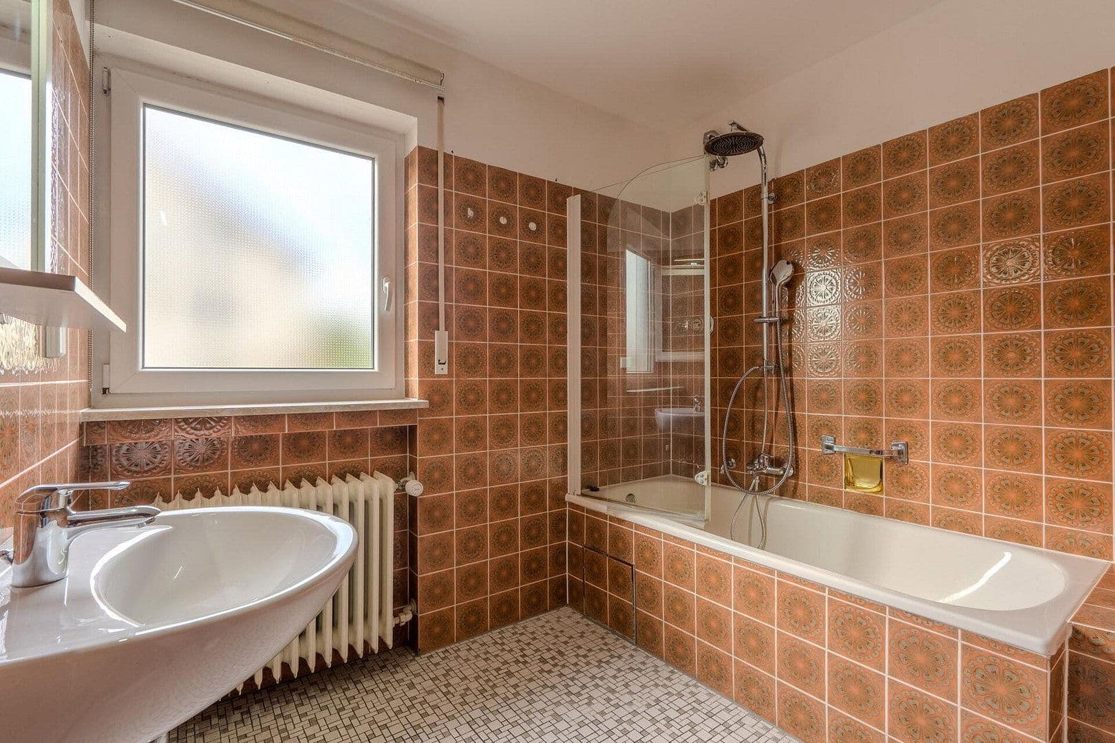 Prenájom bytu 2-izbový 65 m², Grüner Weg 33, Reutlingen, Bádensko-Wurttembersko Prenájom bytu 2-izbový 65 m², Grüner Weg 33, Reutlingen, Bádensko-Wurttembersko