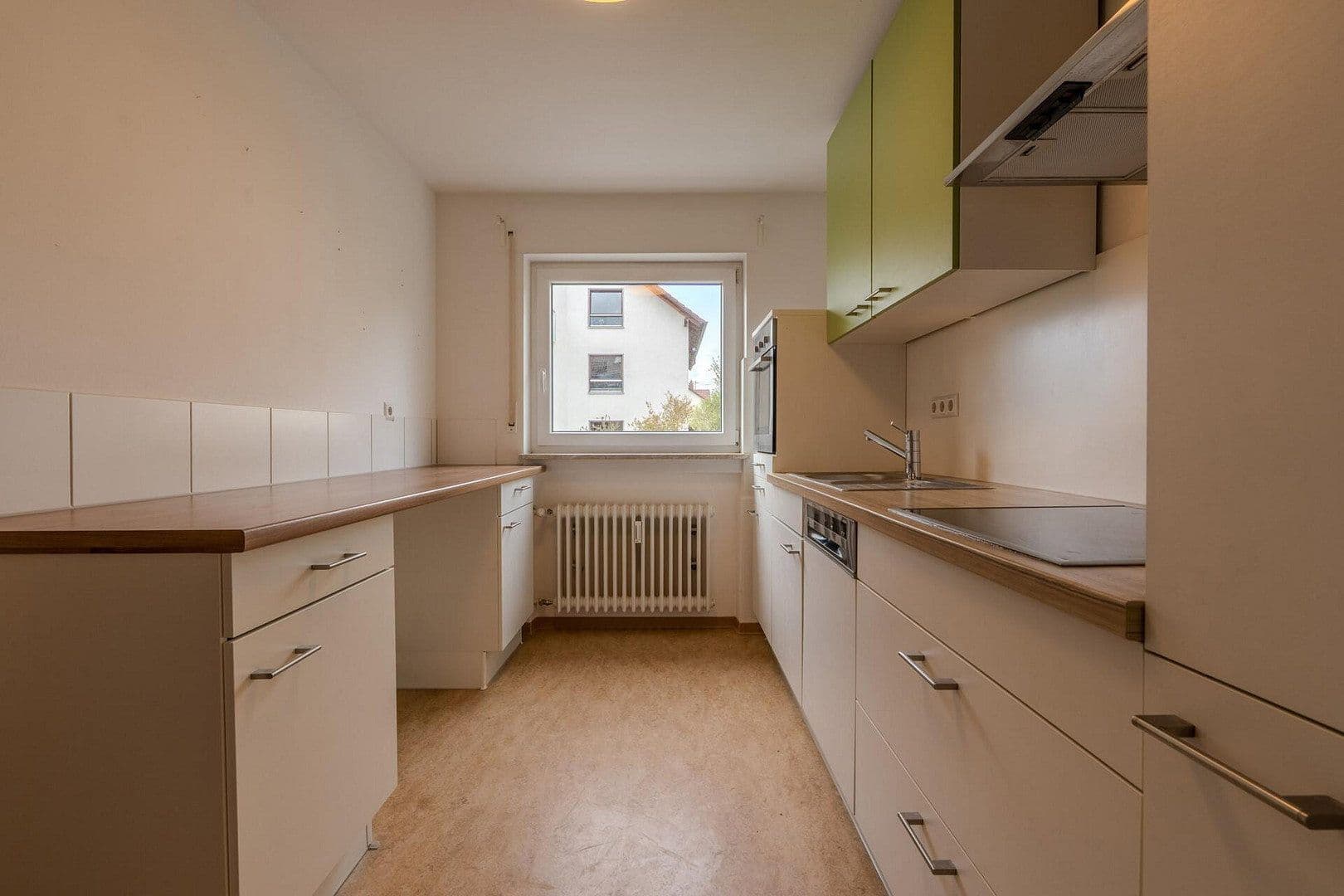 Prenájom bytu 2-izbový 65 m², Grüner Weg 33, Reutlingen, Bádensko-Wurttembersko Prenájom bytu 2-izbový 65 m², Grüner Weg 33, Reutlingen, Bádensko-Wurttembersko