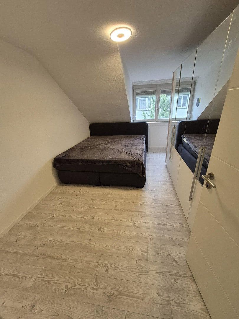 Prenájom bytu 3-izbový 60 m², Gymnasiumstr. 81, Pforzheim, Bádensko-Wurttembersko Prenájom bytu 3-izbový 60 m², Gymnasiumstr. 81, Pforzheim, Bádensko-Wurttembersko