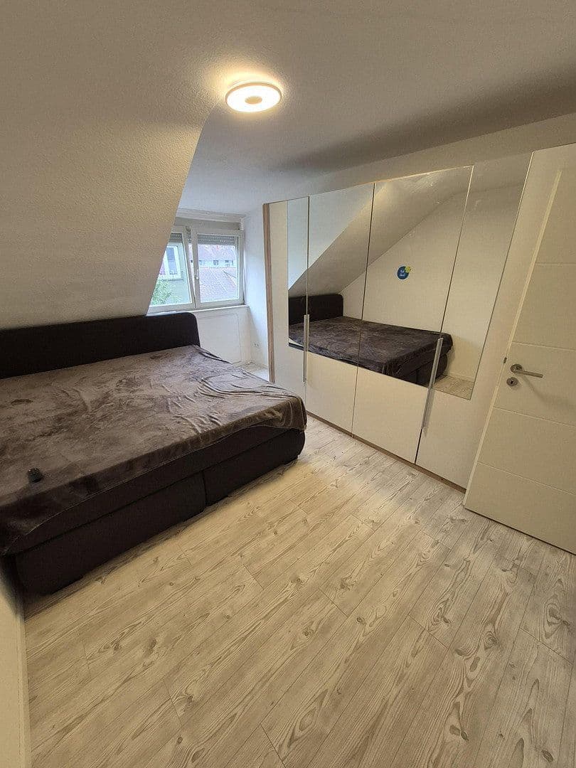 Prenájom bytu 3-izbový 60 m², Gymnasiumstr. 81, Pforzheim, Bádensko-Wurttembersko Prenájom bytu 3-izbový 60 m², Gymnasiumstr. 81, Pforzheim, Bádensko-Wurttembersko