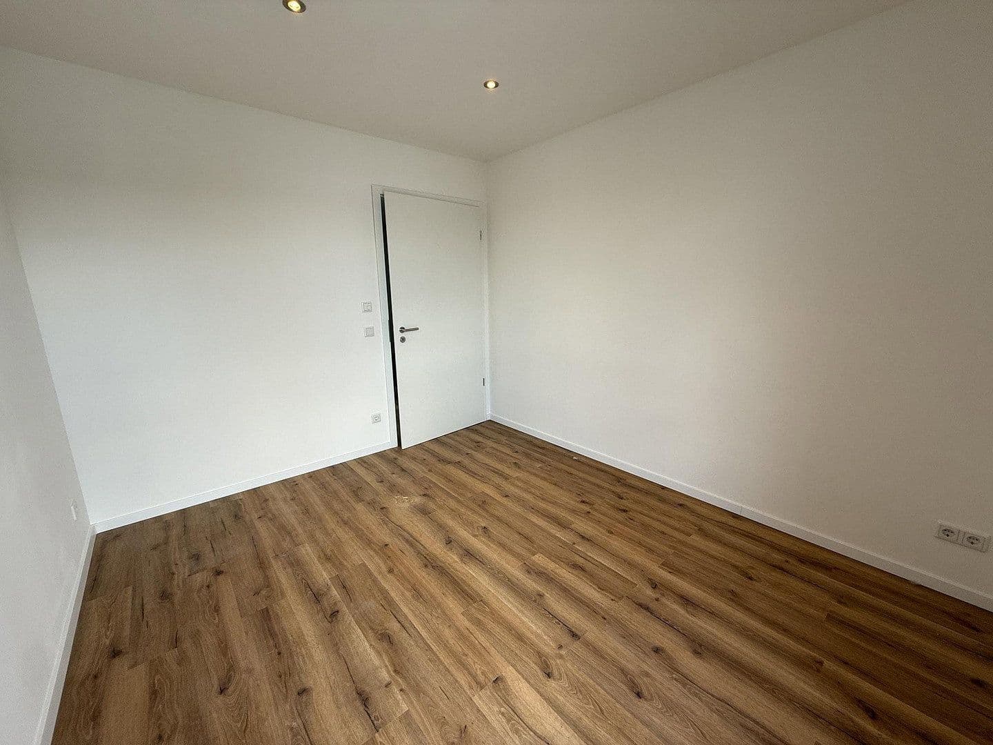 Prenájom bytu 3-izbový 91 m², Schloß Holte-Stukenbrock, Severné Porýnie - Westfálsko Prenájom bytu 3-izbový 91 m², Schloß Holte-Stukenbrock, Severné Porýnie - Westfálsko