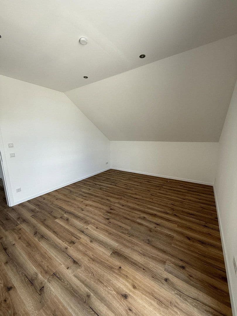 Prenájom bytu 3-izbový 91 m², Schloß Holte-Stukenbrock, Severné Porýnie - Westfálsko Prenájom bytu 3-izbový 91 m², Schloß Holte-Stukenbrock, Severné Porýnie - Westfálsko