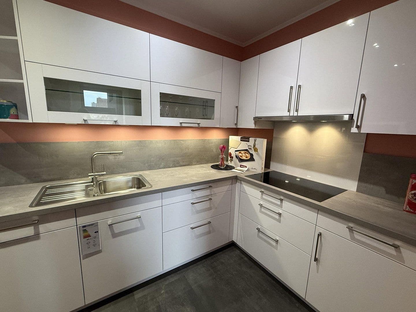 Prenájom bytu 3-izbový 91 m², Schloß Holte-Stukenbrock, Severné Porýnie - Westfálsko Prenájom bytu 3-izbový 91 m², Schloß Holte-Stukenbrock, Severné Porýnie - Westfálsko