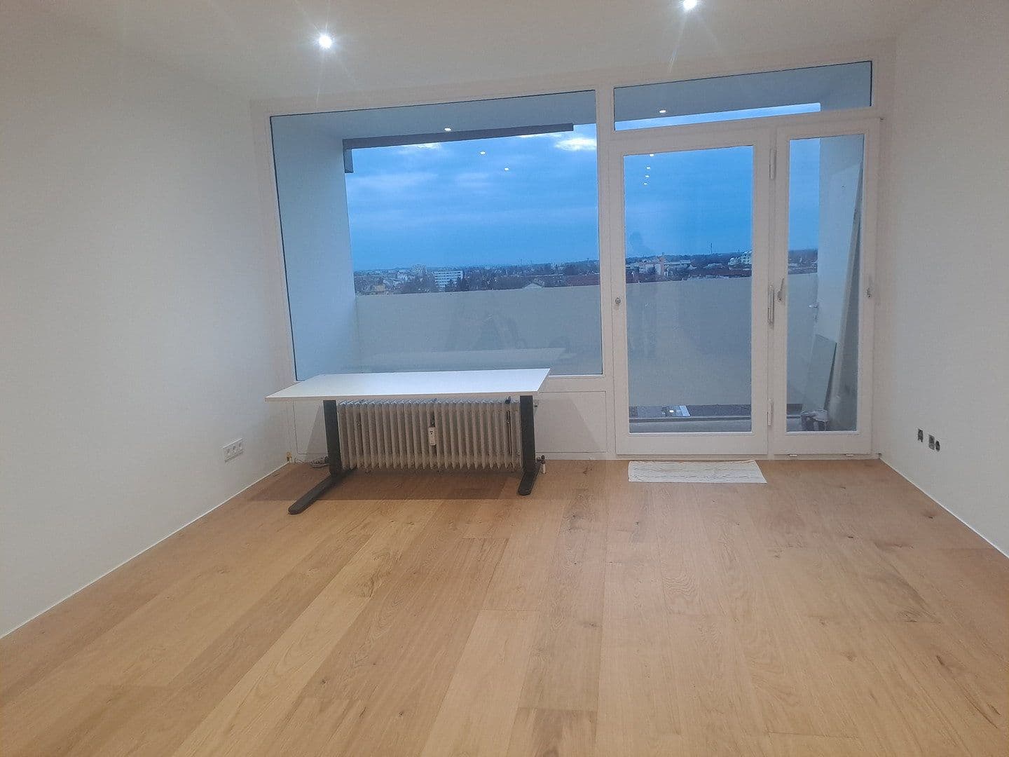 Prenájom bytu 1-izbový 34 m², München, Bavorsko Prenájom bytu 1-izbový 34 m², München, Bavorsko