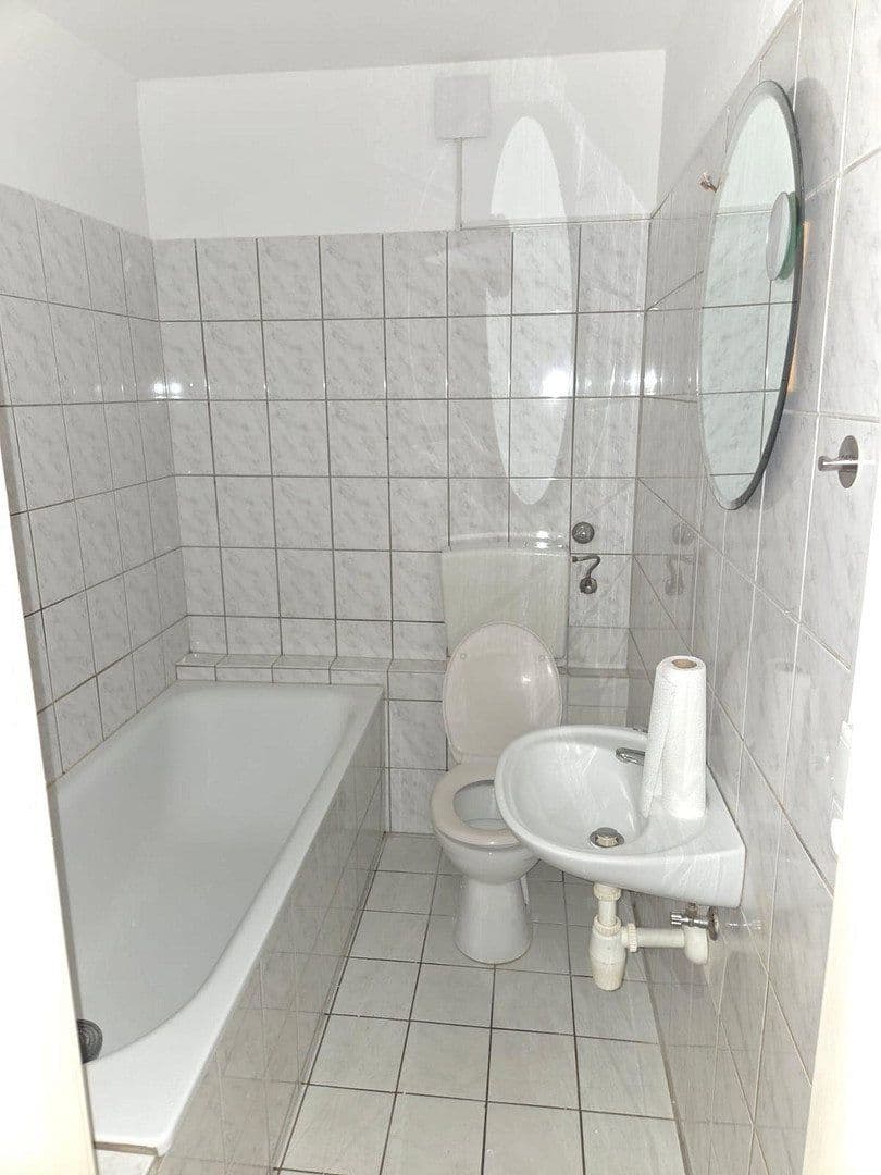 Prenájom bytu 2-izbový 53 m², Duisburg, Severné Porýnie - Westfálsko Prenájom bytu 2-izbový 53 m², Duisburg, Severné Porýnie - Westfálsko