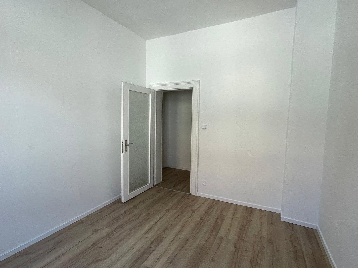 Prenájom bytu 3-izbový 79 m², Hahnenstraße 9, Hannover, Dolné Sasko Prenájom bytu 3-izbový 79 m², Hahnenstraße 9, Hannover, Dolné Sasko