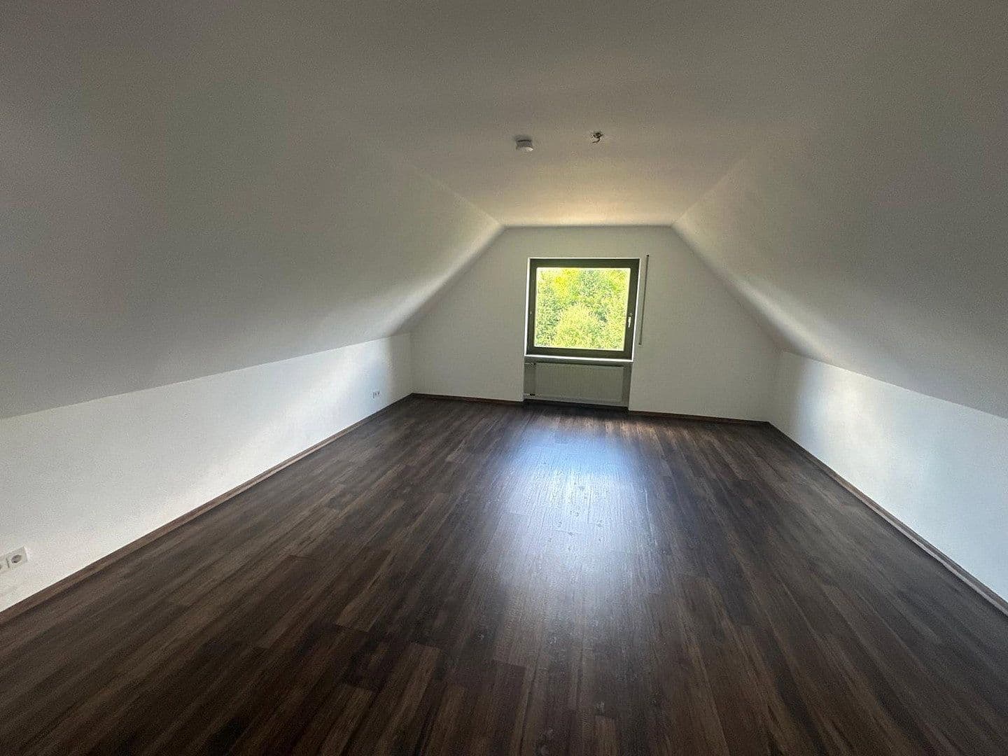 Prenájom domu 85 m², pozemok 975 m², Homburg, Sársko Prenájom domu 85 m², pozemok 975 m², Homburg, Sársko