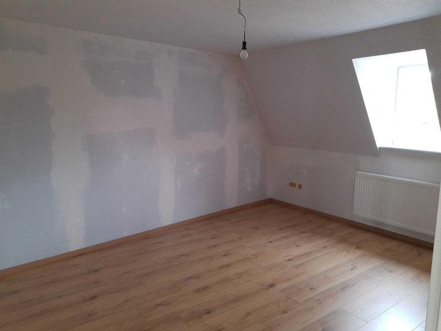 Prenájom bytu 4-izbový 170 m², Ochsenfurt, Bavorsko Prenájom bytu 4-izbový 170 m², Ochsenfurt, Bavorsko