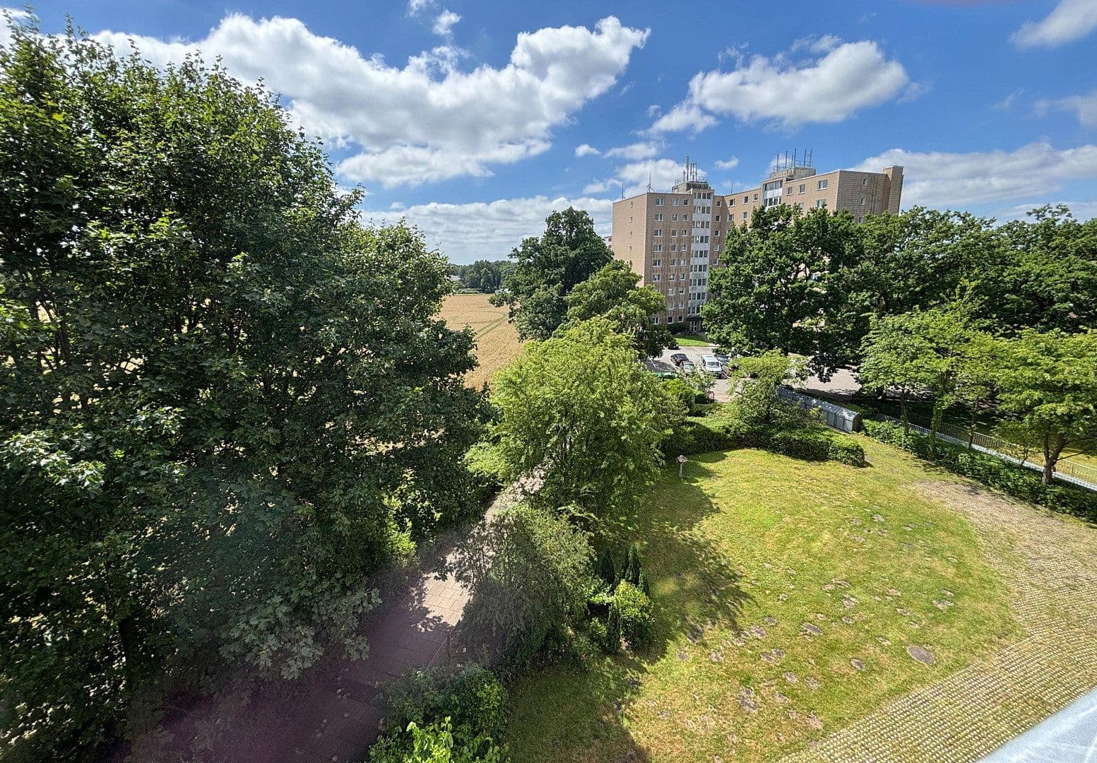 Predaj bytu 4-izbový 94 m², Norderstedt, Šlezvicko-Holštajnsko Predaj bytu 4-izbový 94 m², Norderstedt, Šlezvicko-Holštajnsko