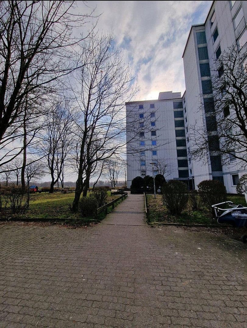 Predaj bytu 4-izbový 94 m², Norderstedt, Šlezvicko-Holštajnsko Predaj bytu 4-izbový 94 m², Norderstedt, Šlezvicko-Holštajnsko