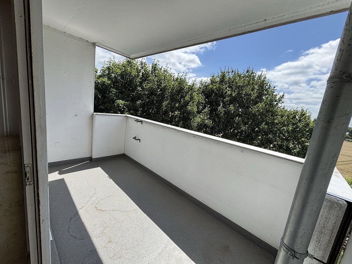 Predaj bytu 4-izbový 94 m², Norderstedt, Šlezvicko-Holštajnsko Predaj bytu 4-izbový 94 m², Norderstedt, Šlezvicko-Holštajnsko