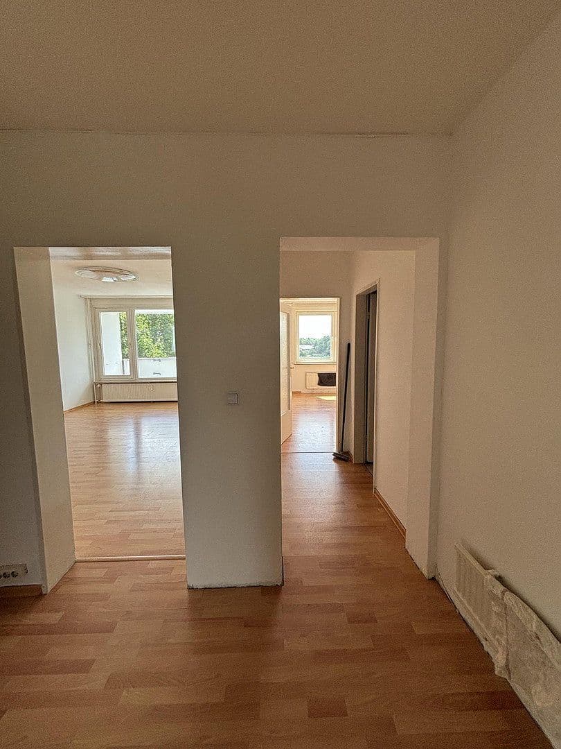 Predaj bytu 4-izbový 94 m², Norderstedt, Šlezvicko-Holštajnsko Predaj bytu 4-izbový 94 m², Norderstedt, Šlezvicko-Holštajnsko