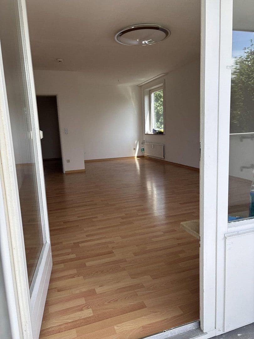 Predaj bytu 4-izbový 94 m², Norderstedt, Šlezvicko-Holštajnsko Predaj bytu 4-izbový 94 m², Norderstedt, Šlezvicko-Holštajnsko