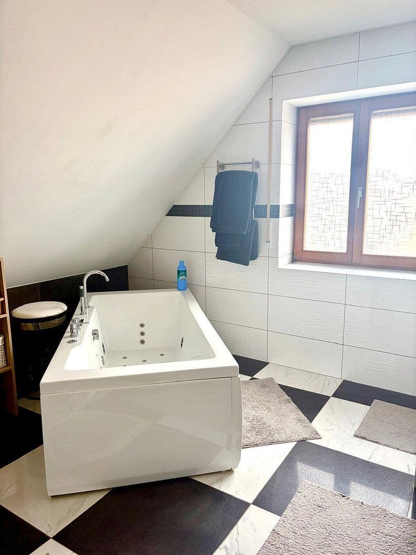 Predaj domu 150 m², pozemok 290 m², Owingen, Bádensko-Wurttembersko Predaj domu 150 m², pozemok 290 m², Owingen, Bádensko-Wurttembersko