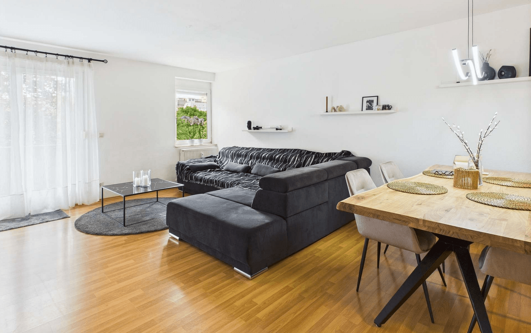 Prenájom bytu 2-izbový 67 m², Heilbronner Straße 8/2, Ludwigsburg, Bádensko-Wurttembersko Prenájom bytu 2-izbový 67 m², Heilbronner Straße 8/2, Ludwigsburg, Bádensko-Wurttembersko