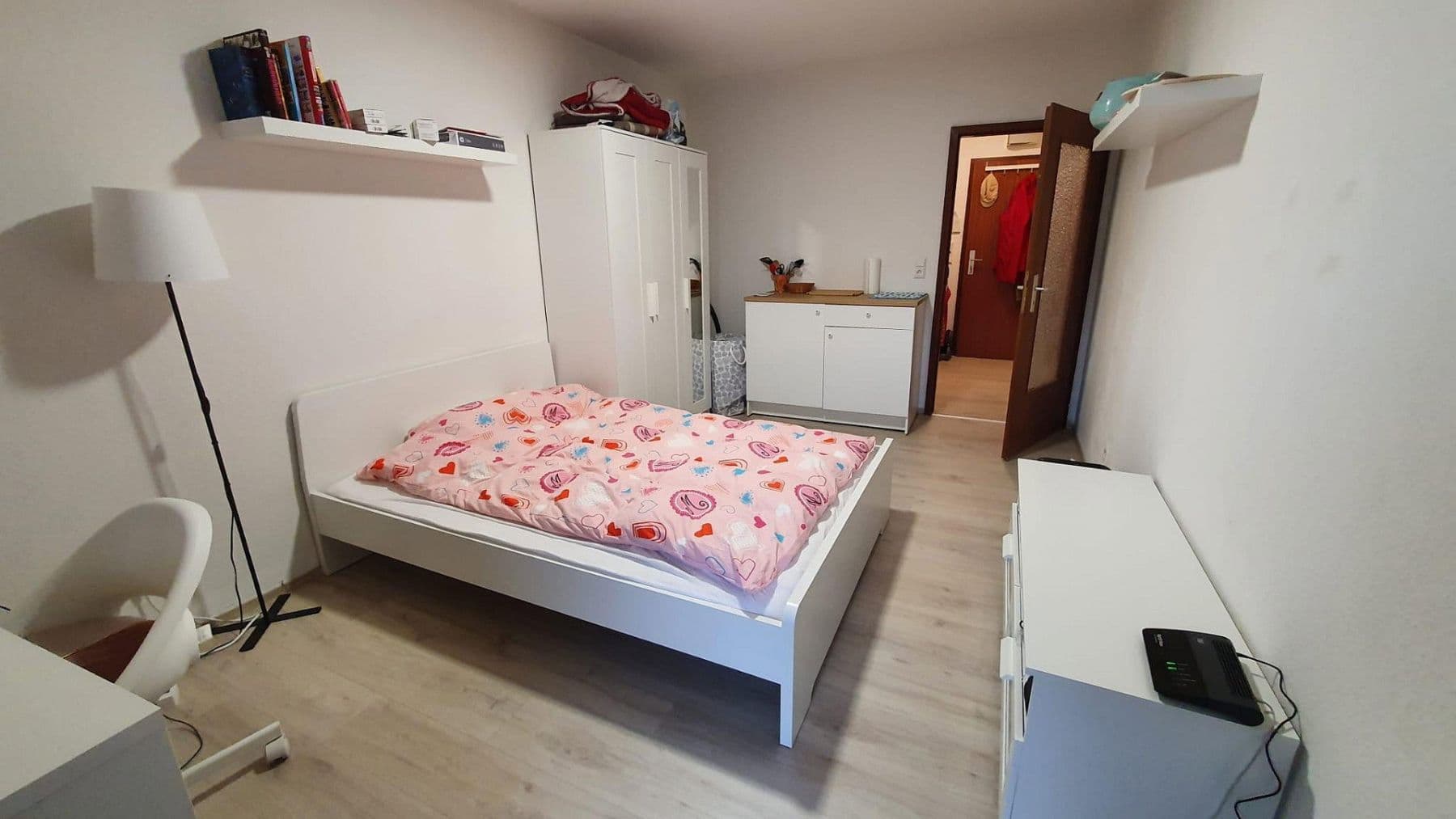 Prenájom bytu 1-izbový 24 m², L10,13, Mannheim, Bádensko-Wurttembersko Prenájom bytu 1-izbový 24 m², L10,13, Mannheim, Bádensko-Wurttembersko