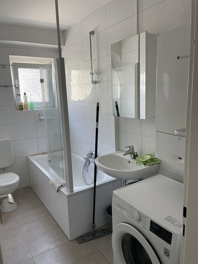 Prenájom bytu 1-izbový 49 m², Augartenstr. 9, Mannheim, Bádensko-Wurttembersko Prenájom bytu 1-izbový 49 m², Augartenstr. 9, Mannheim, Bádensko-Wurttembersko