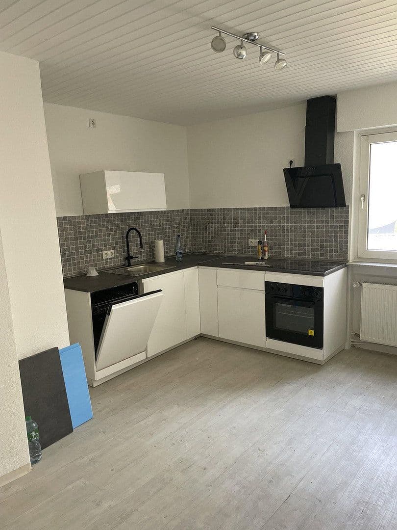 Prenájom bytu 1-izbový 49 m², Augartenstr. 9, Mannheim, Bádensko-Wurttembersko Prenájom bytu 1-izbový 49 m², Augartenstr. 9, Mannheim, Bádensko-Wurttembersko