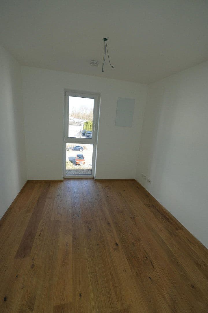 Prenájom bytu 4-izbový 109 m², Schmerlenstraße 5, Kolbermoor, Bavorsko Prenájom bytu 4-izbový 109 m², Schmerlenstraße 5, Kolbermoor, Bavorsko