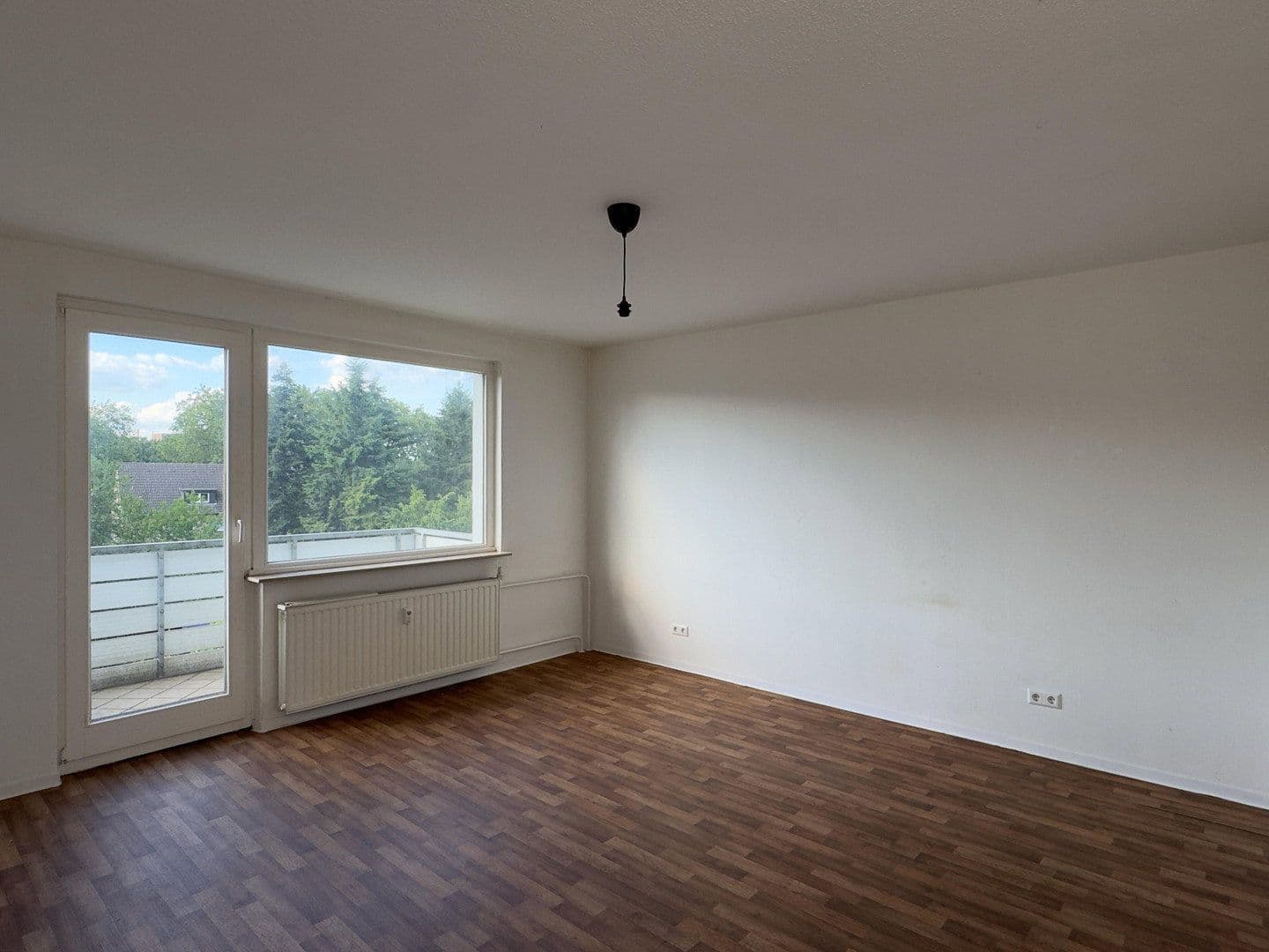Prenájom bytu 3-izbový 78 m², Lange Kamo 61, Duisburg, Severné Porýnie - Westfálsko Prenájom bytu 3-izbový 78 m², Lange Kamo 61, Duisburg, Severné Porýnie - Westfálsko