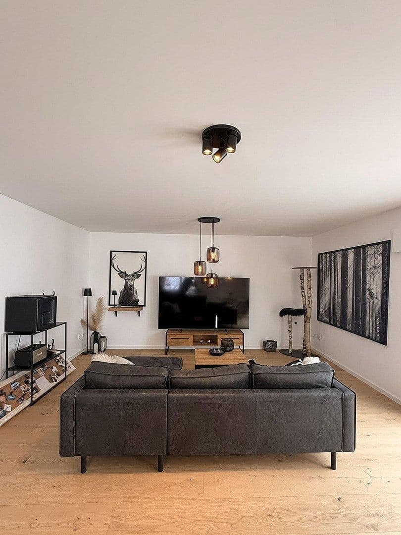 Prenájom bytu 3-izbový 75 m², Langebach, Bavorsko Prenájom bytu 3-izbový 75 m², Langebach, Bavorsko
