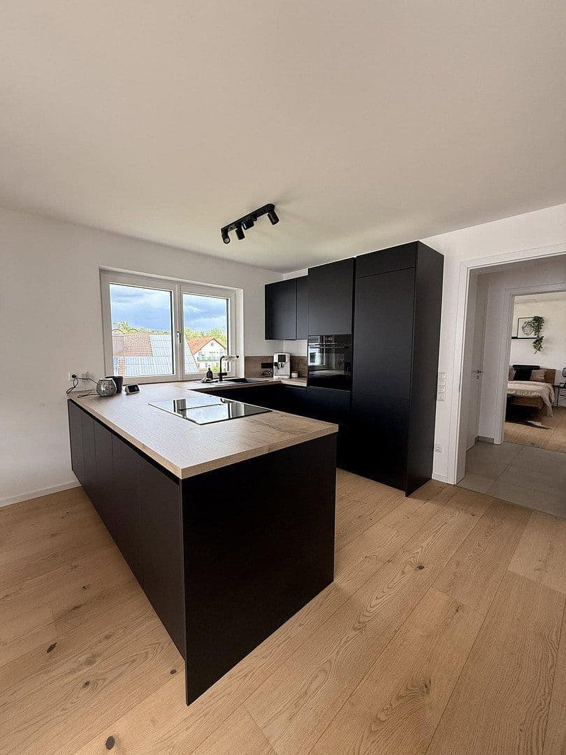 Prenájom bytu 3-izbový 75 m², Langebach, Bavorsko Prenájom bytu 3-izbový 75 m², Langebach, Bavorsko