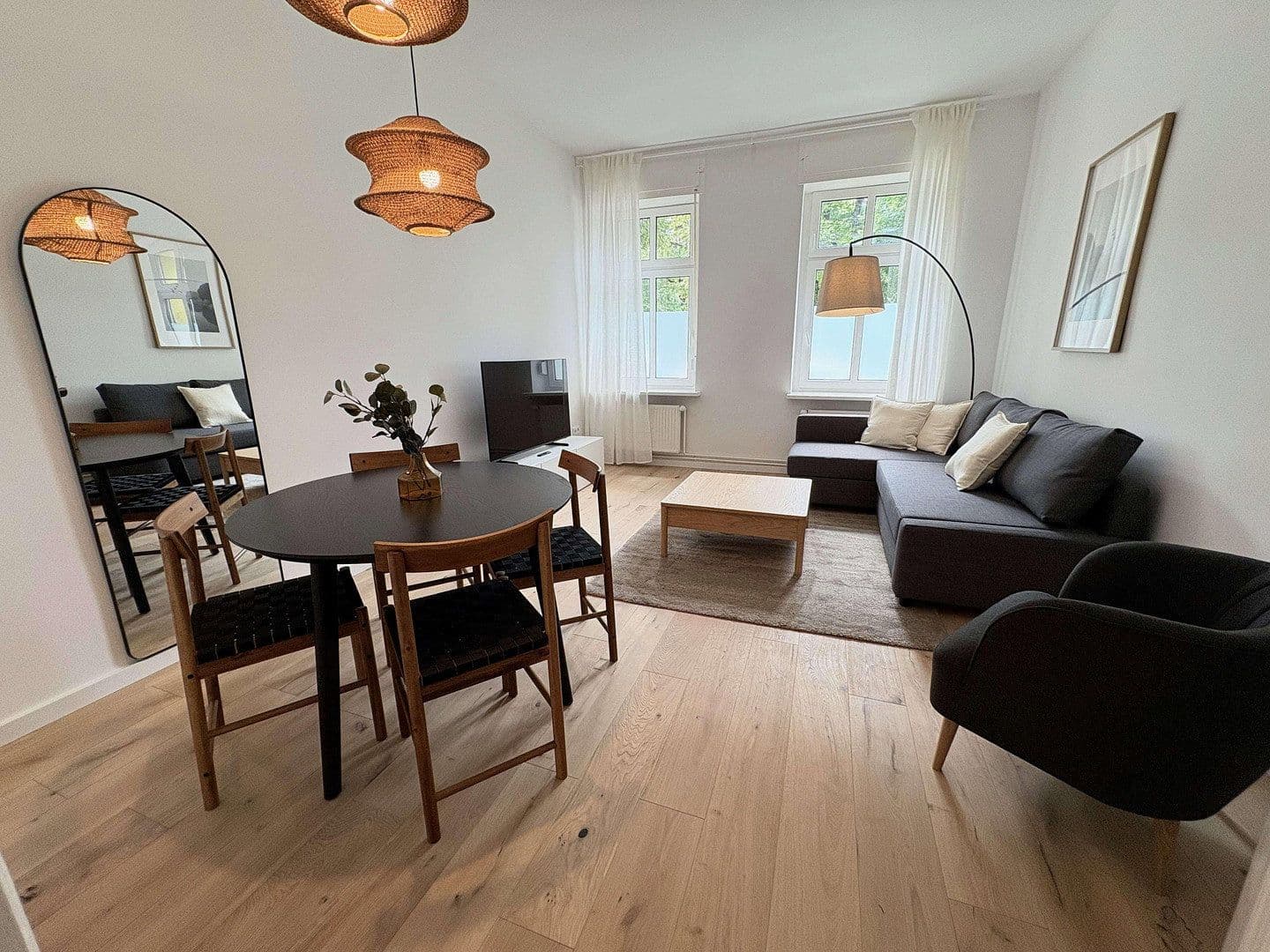 Prenájom bytu 3-izbový 80 m², Weserstraße 24, Berlin, Berlín Prenájom bytu 3-izbový 80 m², Weserstraße 24, Berlin, Berlín
