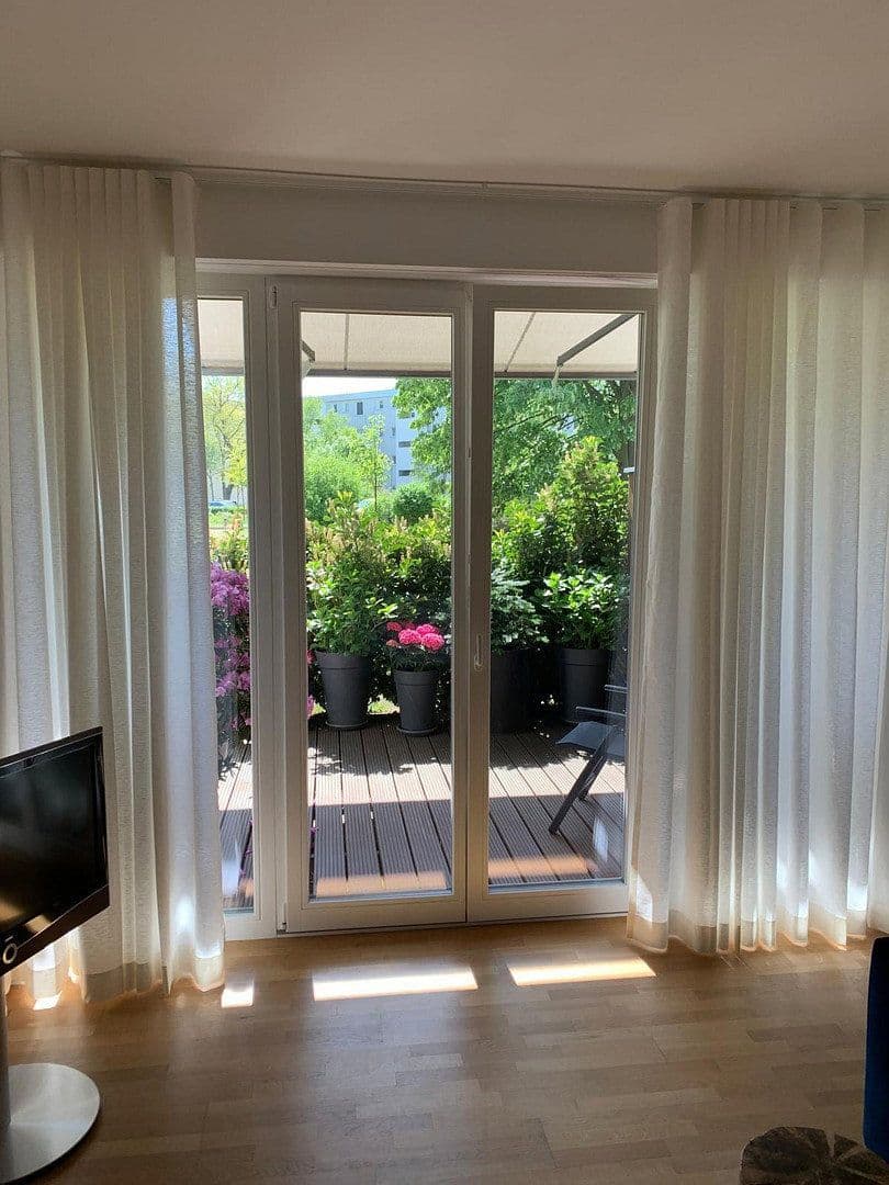 Prenájom bytu 2-izbový 63 m², Spandauer Damm 245 a, Berlin, Berlín Prenájom bytu 2-izbový 63 m², Spandauer Damm 245 a, Berlin, Berlín