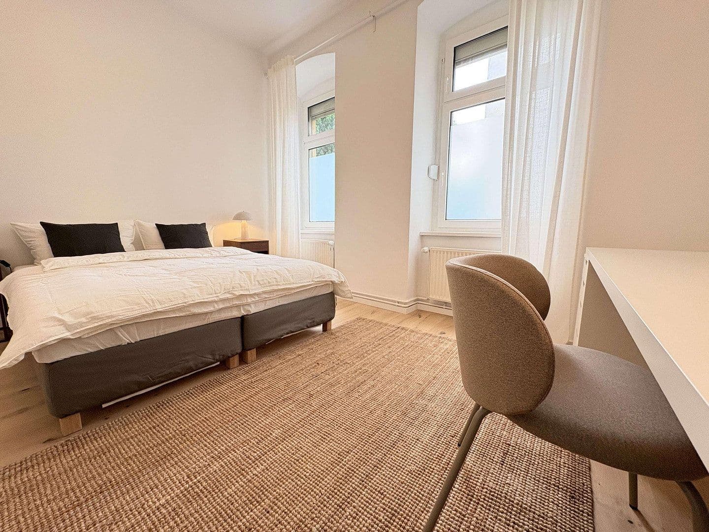 Prenájom bytu 3-izbový 80 m², Weserstraße 24, Berlin, Berlín Prenájom bytu 3-izbový 80 m², Weserstraße 24, Berlin, Berlín