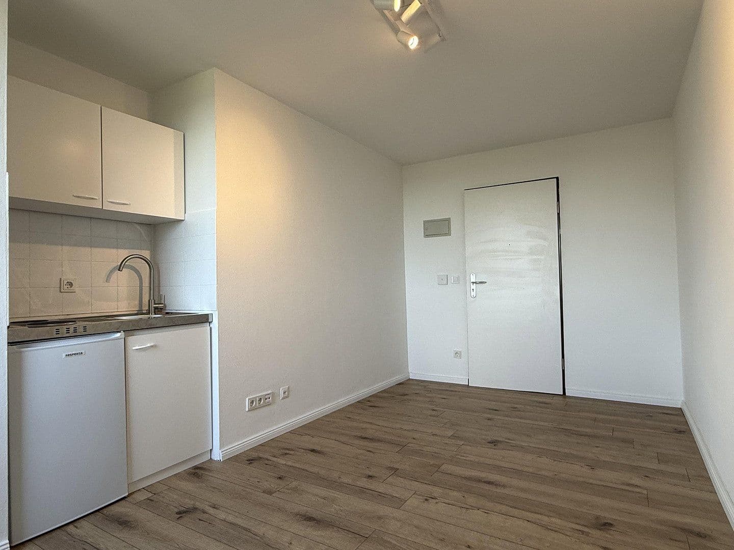 Prenájom bytu 1-izbový 19 m², Rennesstraße 41, Erlangen, Bavorsko Prenájom bytu 1-izbový 19 m², Rennesstraße 41, Erlangen, Bavorsko