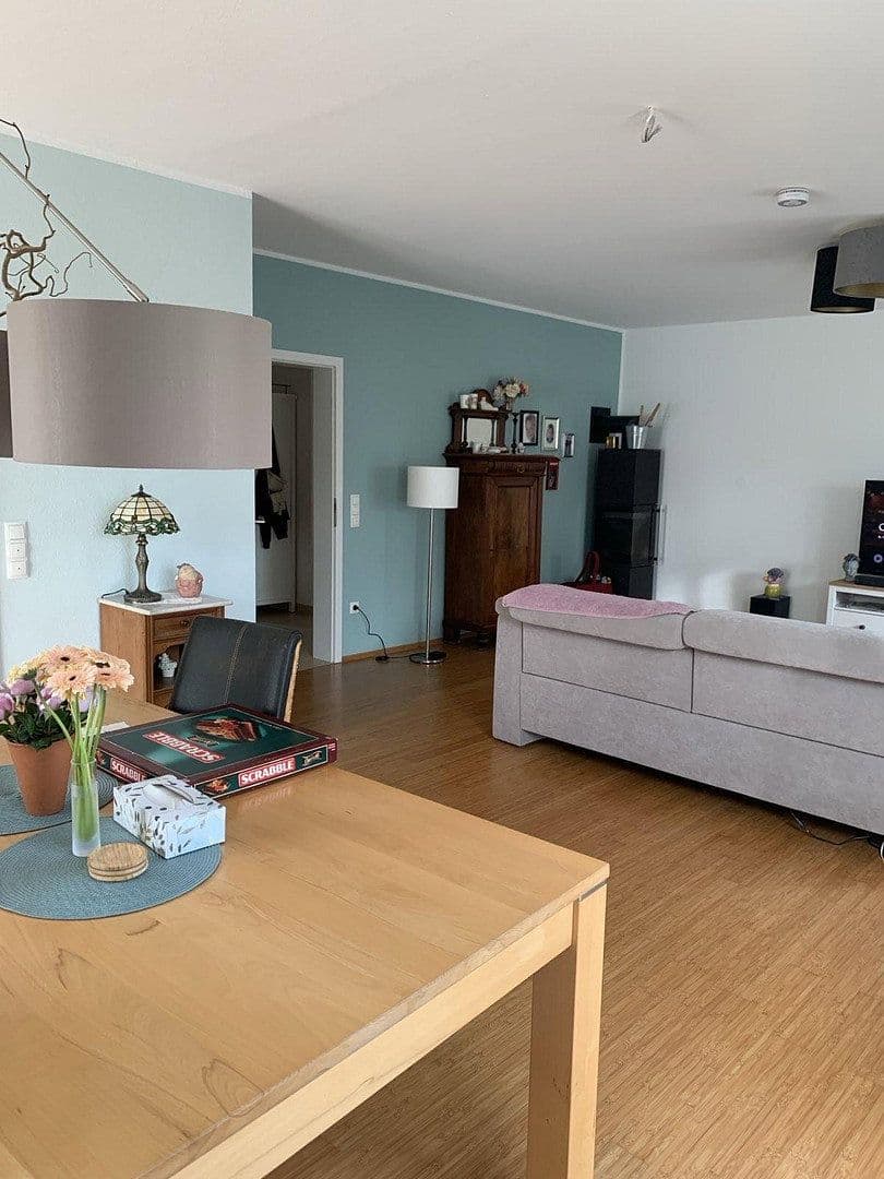 Predaj domu 184 m², pozemok 450 m², Rosbach v. d. Höhe, Hesensko Predaj domu 184 m², pozemok 450 m², Rosbach v. d. Höhe, Hesensko