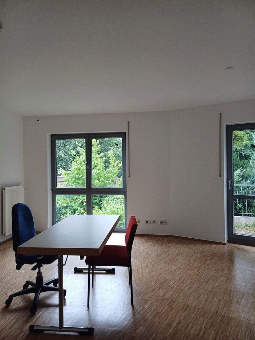 Prenájom bytu 5-izbový 190 m², Vettelschoß, Porýnie-Falcko Prenájom bytu 5-izbový 190 m², Vettelschoß, Porýnie-Falcko