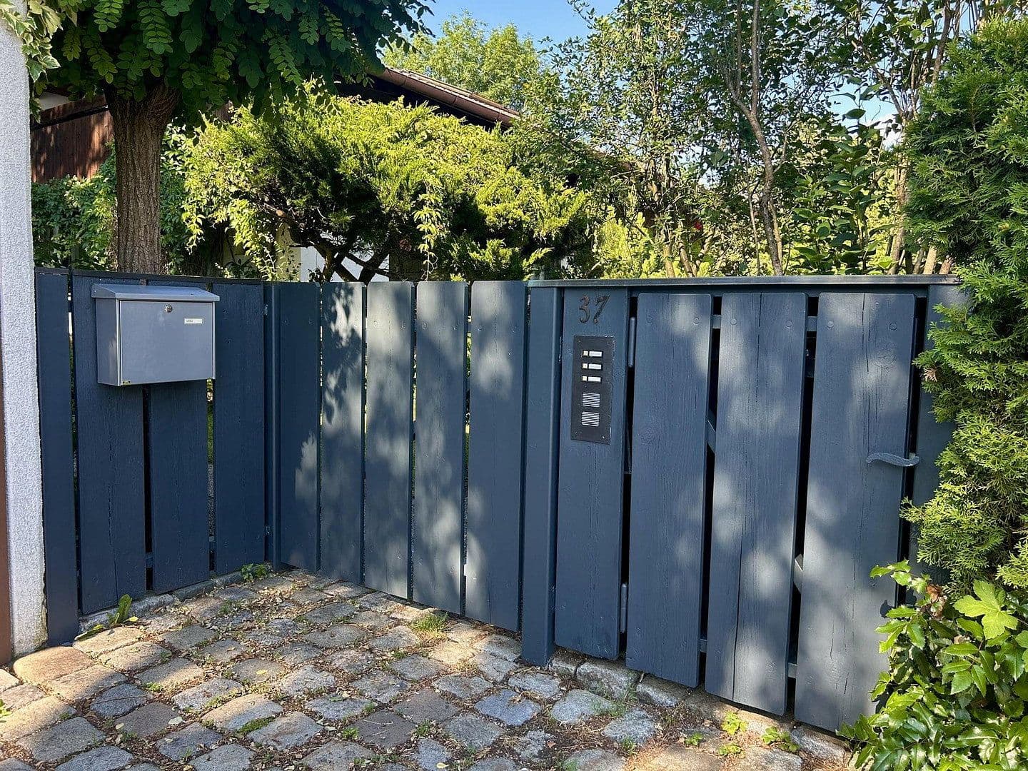 Predaj domu 190 m², pozemok 820 m², Siebenbürger Straße 37, Geretsried, Bavorsko Predaj domu 190 m², pozemok 820 m², Siebenbürger Straße 37, Geretsried, Bavorsko