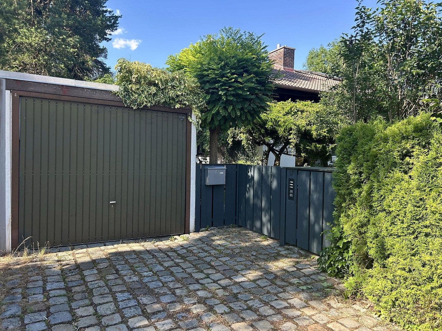 Predaj domu 190 m², pozemok 820 m², Siebenbürger Straße 37, Geretsried, Bavorsko Predaj domu 190 m², pozemok 820 m², Siebenbürger Straße 37, Geretsried, Bavorsko