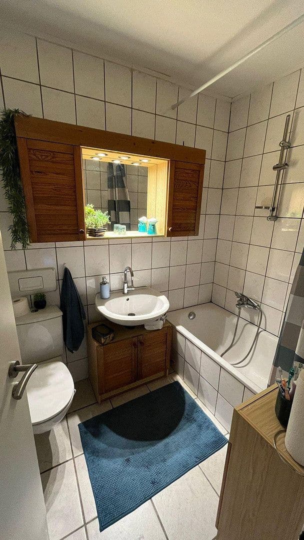 Prenájom bytu 5-izbový 100 m², Leopoldshöhe, Severné Porýnie - Westfálsko Prenájom bytu 5-izbový 100 m², Leopoldshöhe, Severné Porýnie - Westfálsko