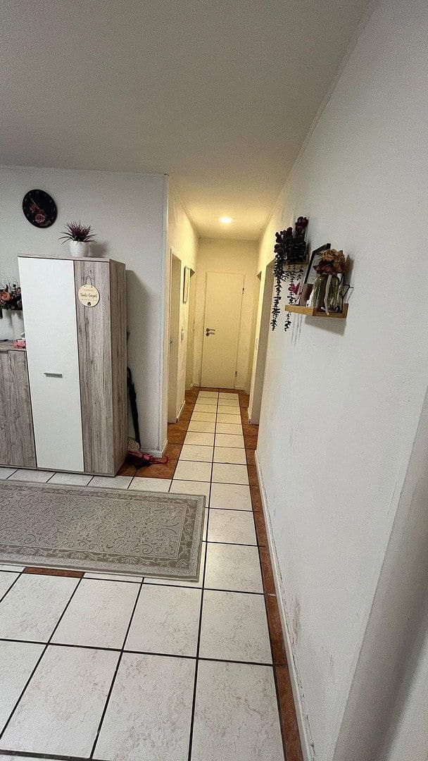 Prenájom bytu 5-izbový 100 m², Leopoldshöhe, Severné Porýnie - Westfálsko Prenájom bytu 5-izbový 100 m², Leopoldshöhe, Severné Porýnie - Westfálsko