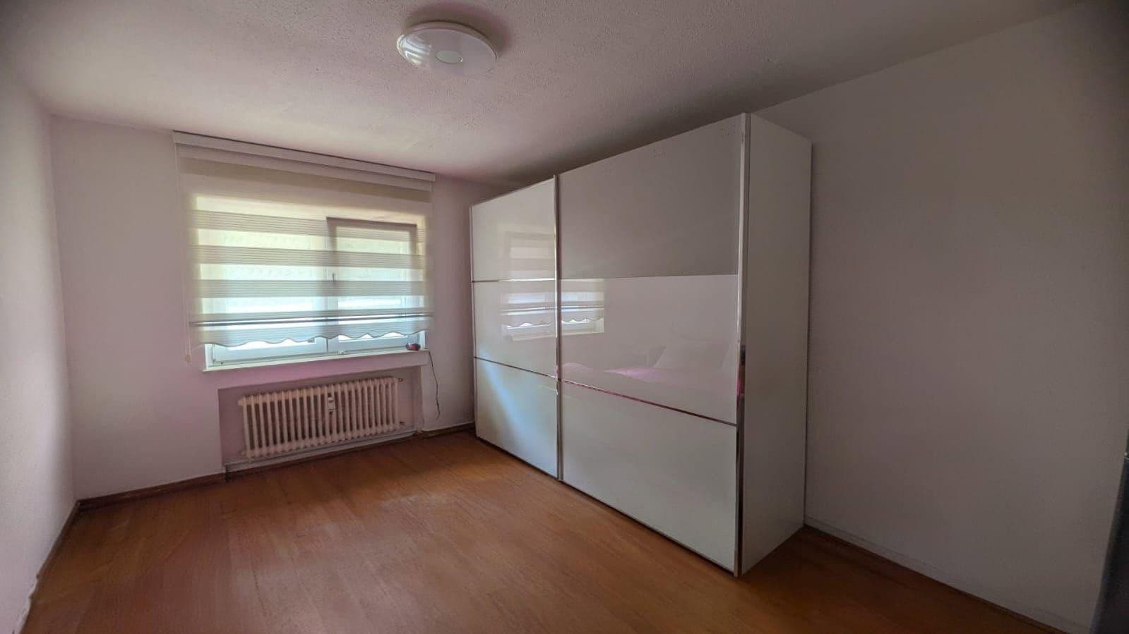 Prenájom bytu 5-izbový 100 m², Leopoldshöhe, Severné Porýnie - Westfálsko Prenájom bytu 5-izbový 100 m², Leopoldshöhe, Severné Porýnie - Westfálsko
