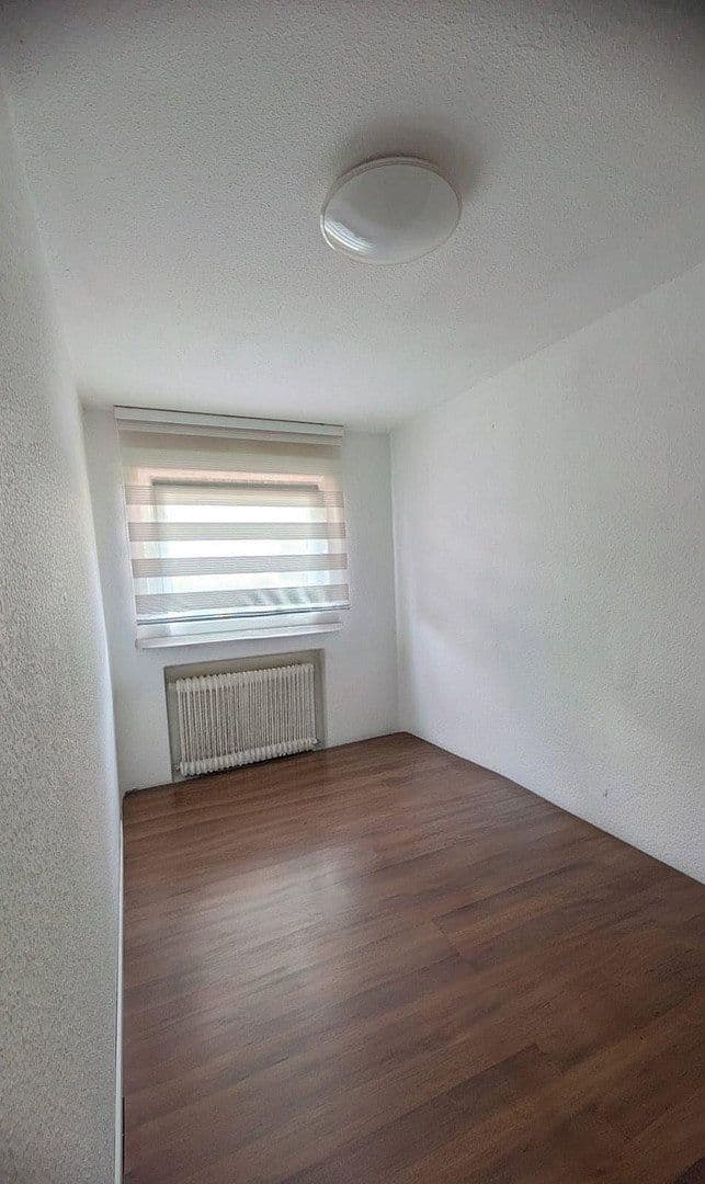 Prenájom bytu 5-izbový 100 m², Leopoldshöhe, Severné Porýnie - Westfálsko Prenájom bytu 5-izbový 100 m², Leopoldshöhe, Severné Porýnie - Westfálsko