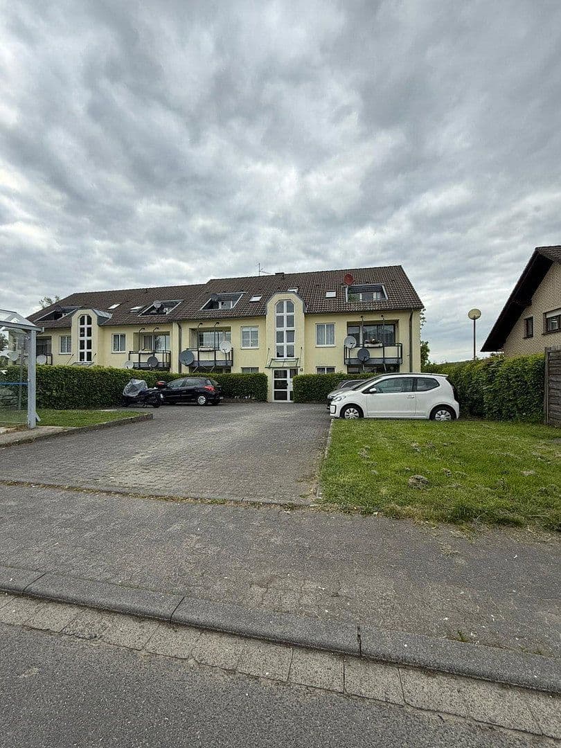 Prenájom bytu 3-izbový 81 m², Waldbröl, Severné Porýnie - Westfálsko Prenájom bytu 3-izbový 81 m², Waldbröl, Severné Porýnie - Westfálsko