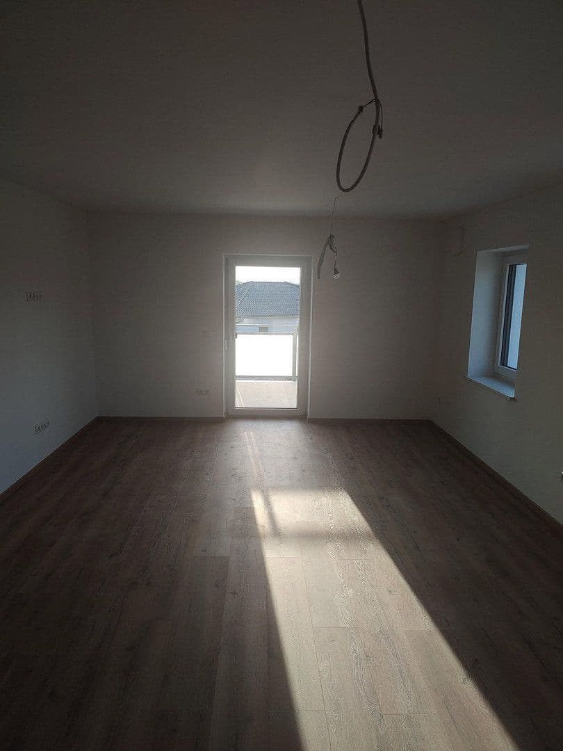 Prenájom bytu 3-izbový 79 m², Hofkirchen, Bavorsko Prenájom bytu 3-izbový 79 m², Hofkirchen, Bavorsko