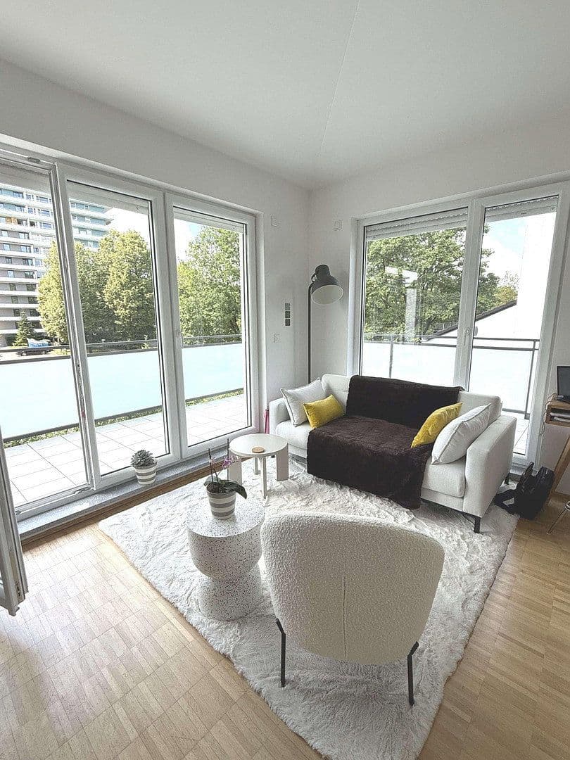 Prenájom bytu 2-izbový 59 m², Ortlindestr. 15, München, Bavorsko Prenájom bytu 2-izbový 59 m², Ortlindestr. 15, München, Bavorsko
