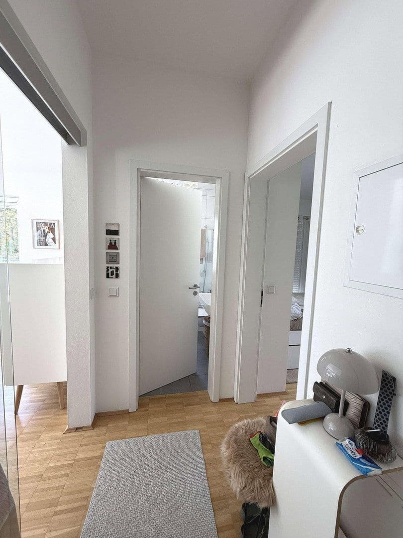 Prenájom bytu 2-izbový 59 m², Ortlindestr. 15, München, Bavorsko Prenájom bytu 2-izbový 59 m², Ortlindestr. 15, München, Bavorsko