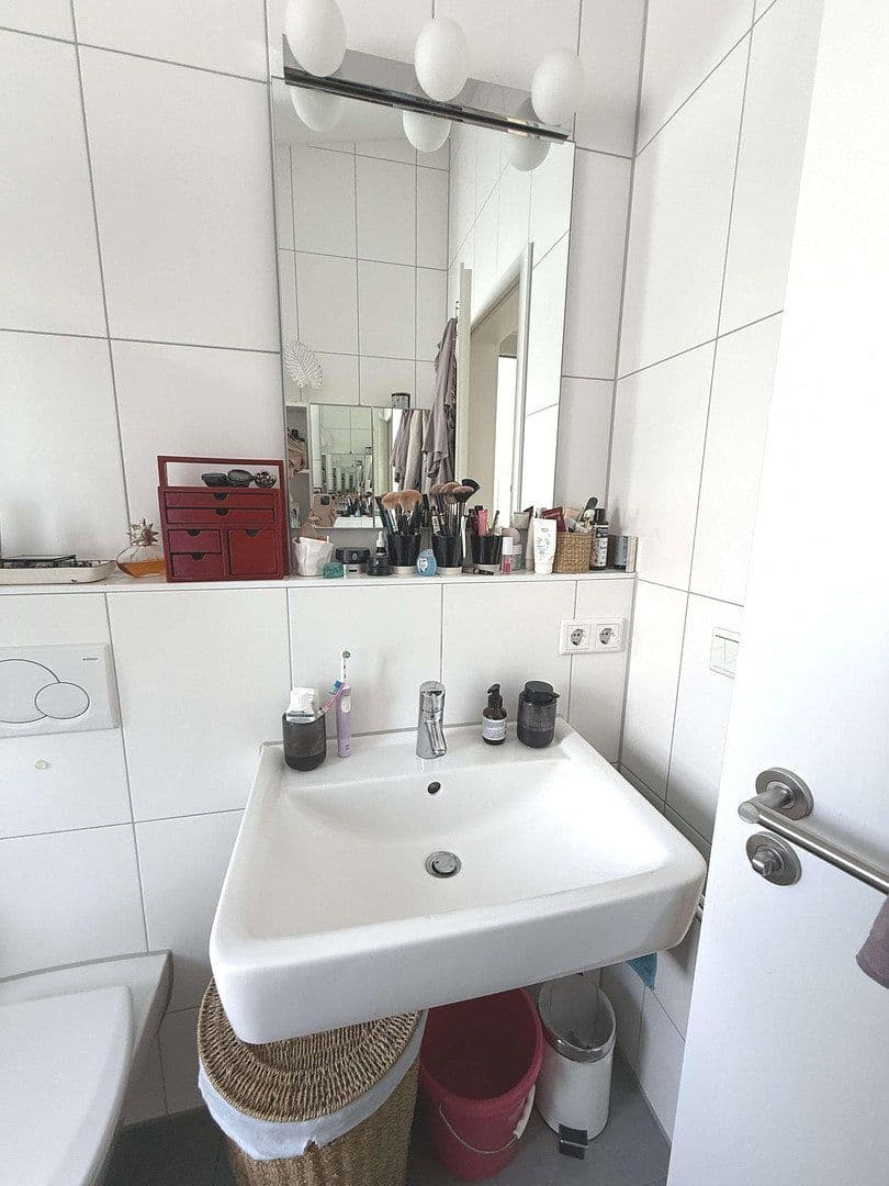 Prenájom bytu 2-izbový 59 m², Ortlindestr. 15, München, Bavorsko Prenájom bytu 2-izbový 59 m², Ortlindestr. 15, München, Bavorsko