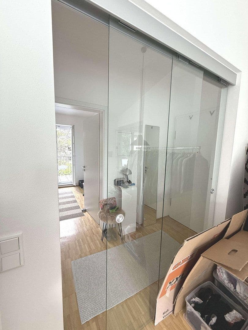 Prenájom bytu 2-izbový 59 m², Ortlindestr. 15, München, Bavorsko Prenájom bytu 2-izbový 59 m², Ortlindestr. 15, München, Bavorsko