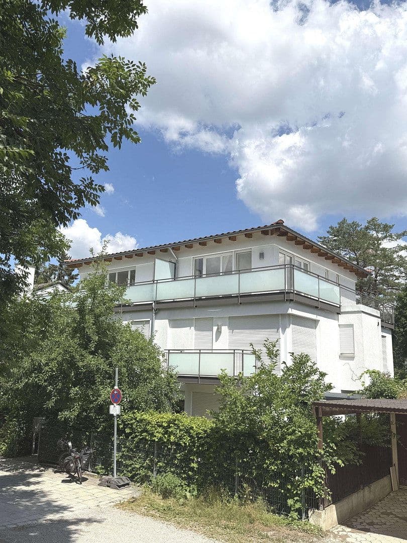 Prenájom bytu 2-izbový 59 m², Ortlindestr. 15, München, Bavorsko Prenájom bytu 2-izbový 59 m², Ortlindestr. 15, München, Bavorsko