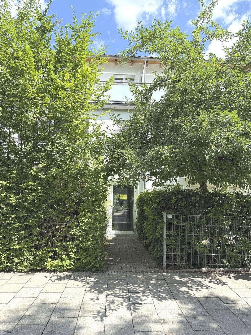 Prenájom bytu 2-izbový 59 m², Ortlindestr. 15, München, Bavorsko Prenájom bytu 2-izbový 59 m², Ortlindestr. 15, München, Bavorsko