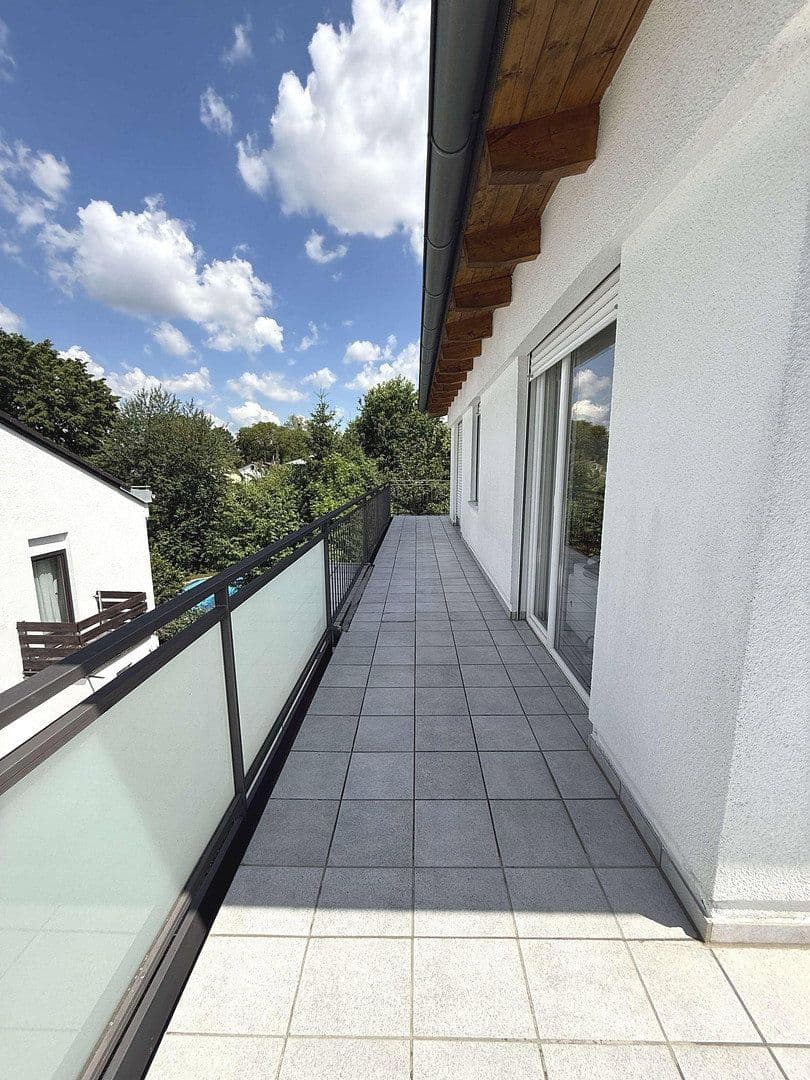 Prenájom bytu 2-izbový 59 m², Ortlindestr. 15, München, Bavorsko Prenájom bytu 2-izbový 59 m², Ortlindestr. 15, München, Bavorsko