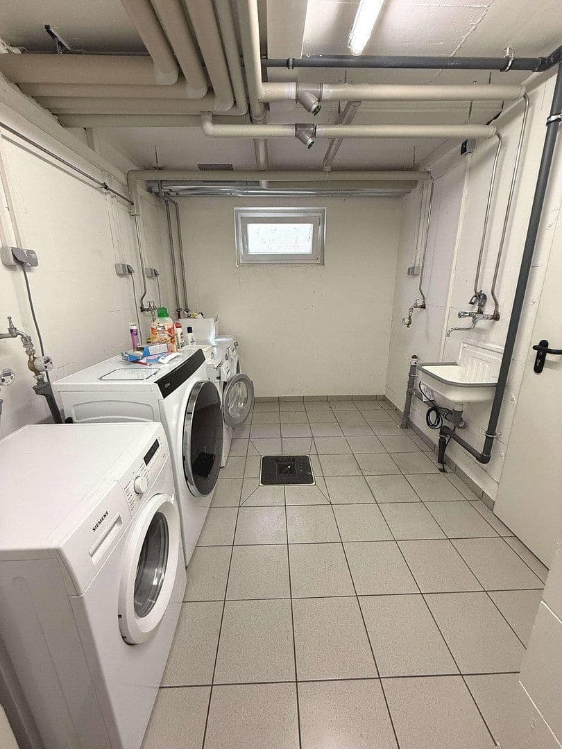 Prenájom bytu 2-izbový 59 m², Ortlindestr. 15, München, Bavorsko Prenájom bytu 2-izbový 59 m², Ortlindestr. 15, München, Bavorsko
