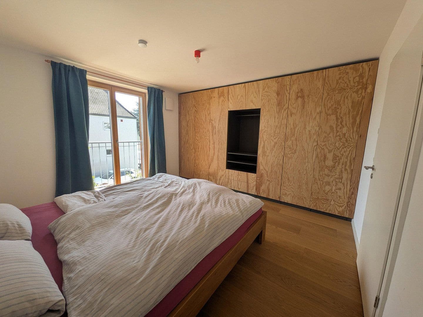 Predaj domu 178 m², pozemok 595 m², Landshut, Bavorsko Predaj domu 178 m², pozemok 595 m², Landshut, Bavorsko